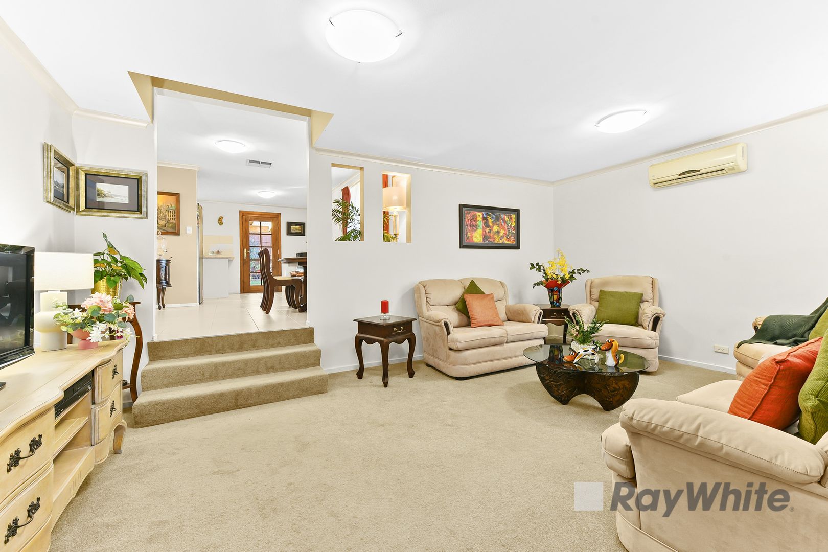 8 William Perry Close, Endeavour Hills VIC 3802, Image 1