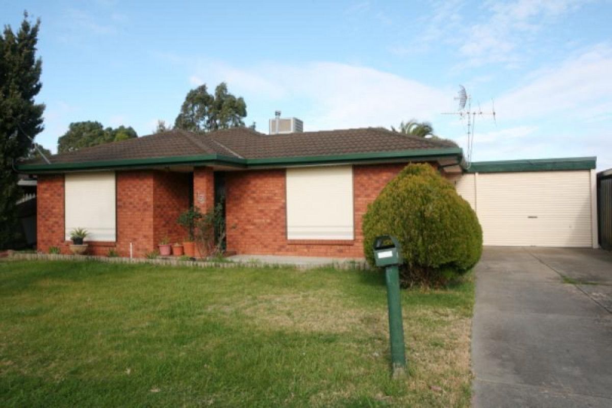 3 bedrooms House in 13 Cameron Drive. HOPPERS CROSSING VIC, 3029