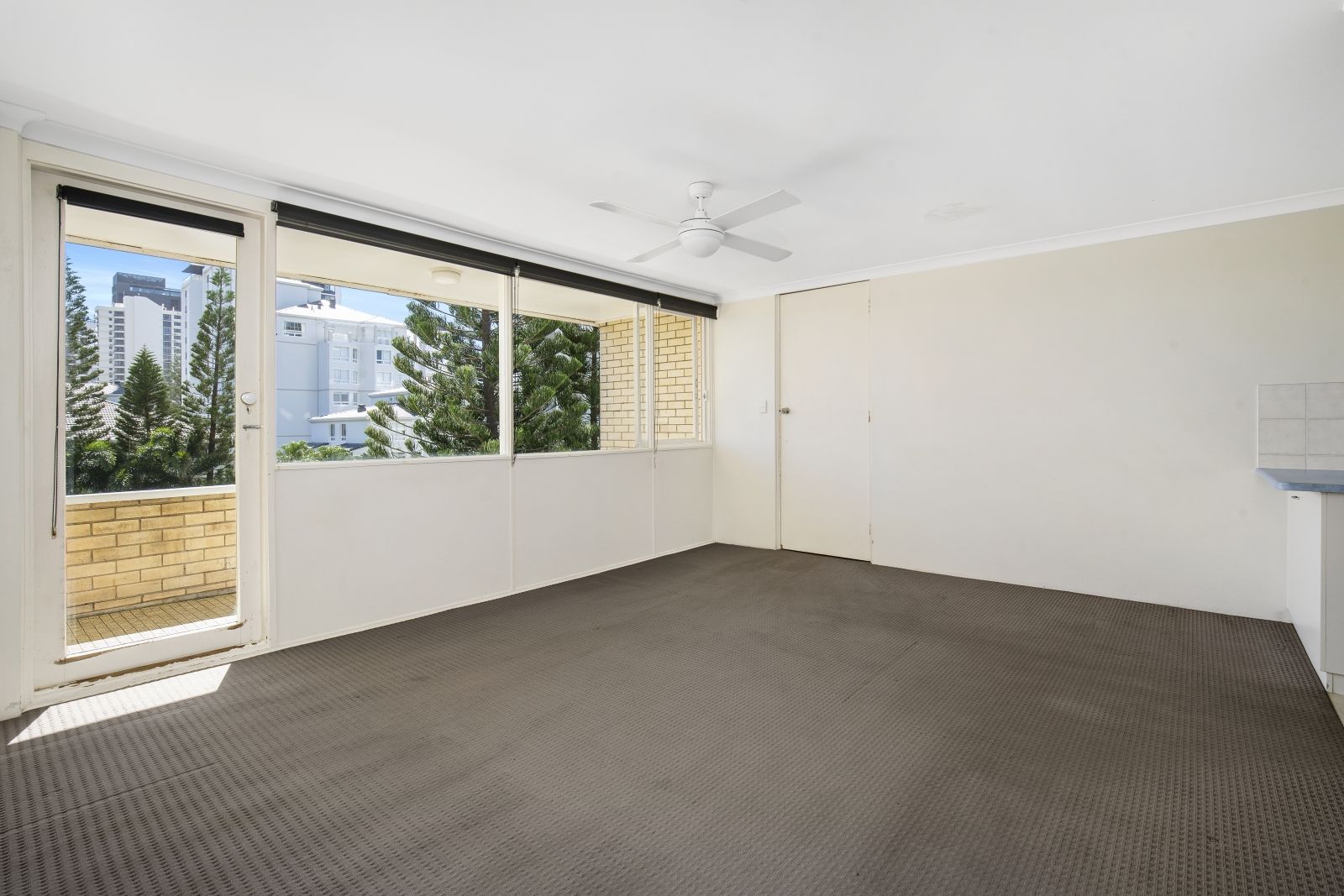 32/136 Old Burleigh Road, Broadbeach QLD 4218, Image 2