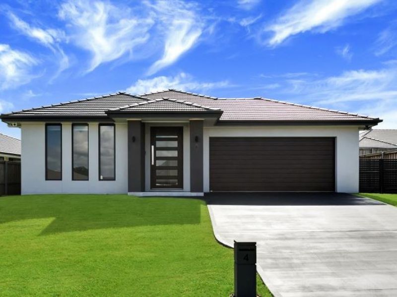 4 bedrooms House in 4 Pinchtail Street CHISHOLM NSW, 2322