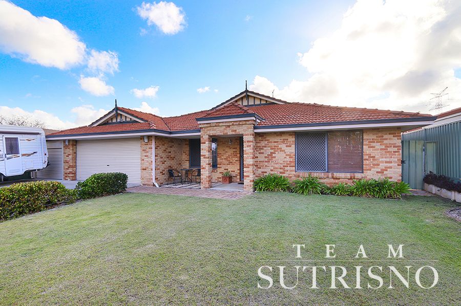 15 Shoalhaven Rise, Success WA 6164