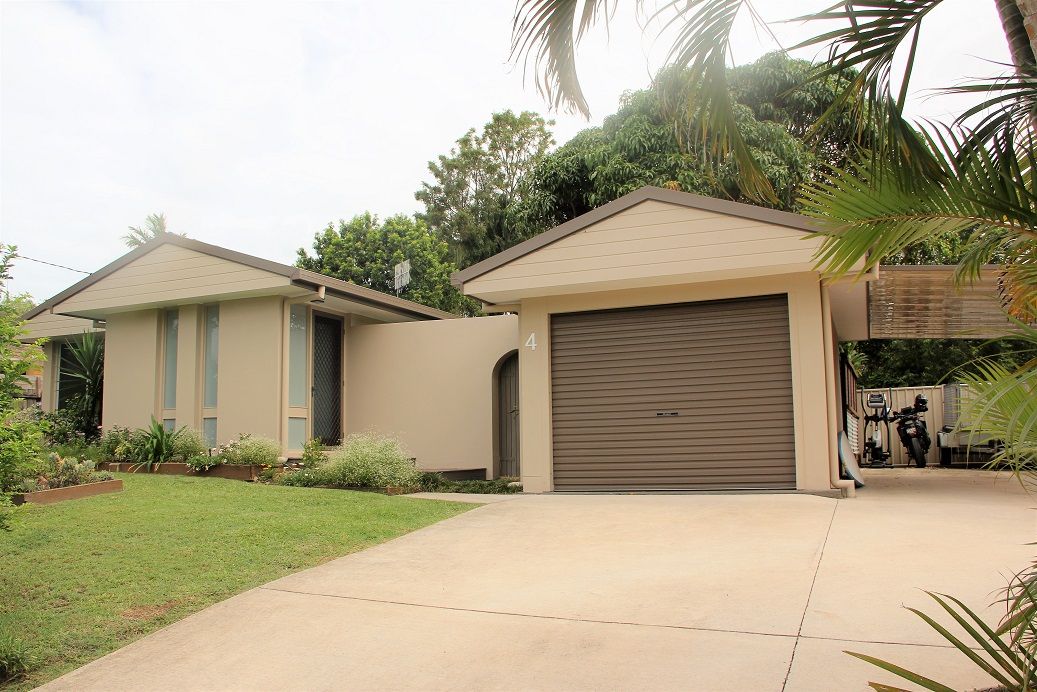 3 bedrooms House in 4 Cambuca Court TEWANTIN QLD, 4565