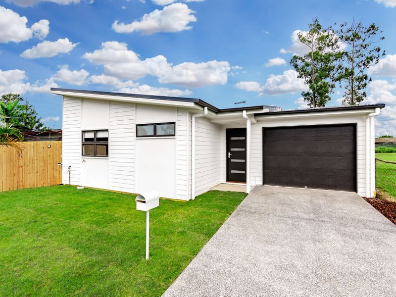 2 bedrooms Duplex in 2/1 Judith Street MORAYFIELD QLD, 4506