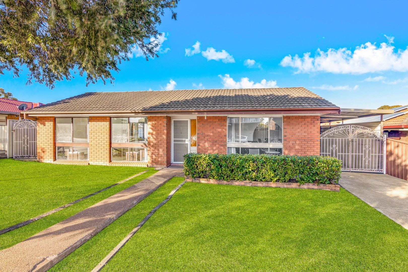 192 Mimosa Road, Bossley Park NSW 2176, Image 0