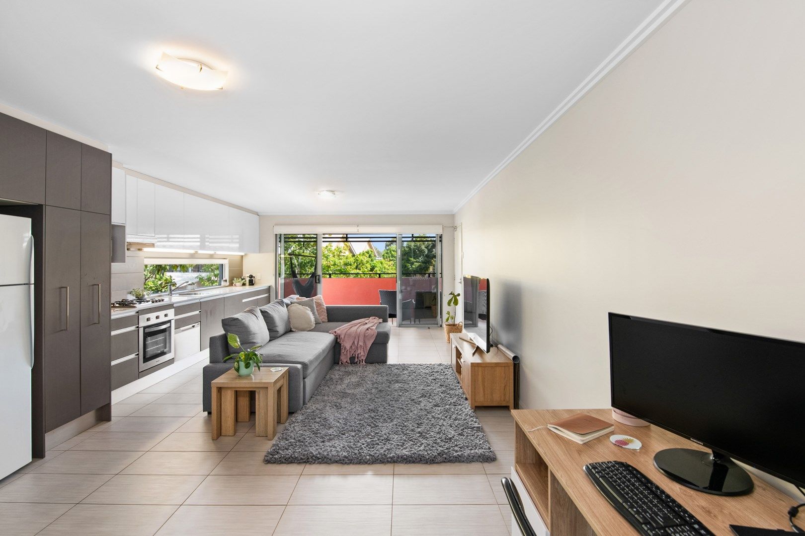 72/123 Barrack Road, Cannon Hill QLD 4170, Image 1