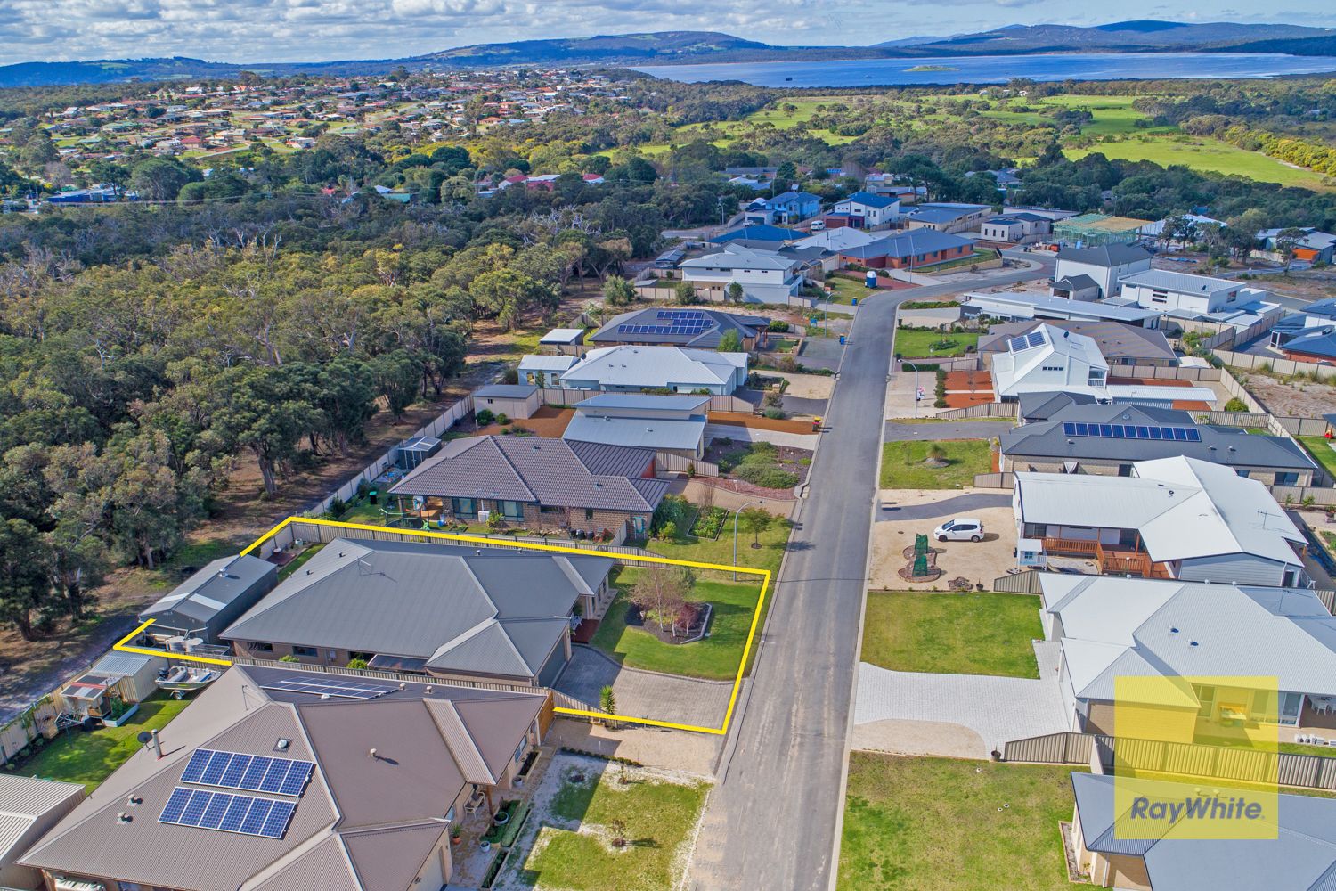 18 Elaray Way, Lange WA 6330, Image 1