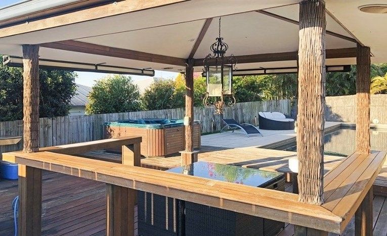 5 bedrooms House in 4 Eastern Rise LITTLE MOUNTAIN QLD, 4551