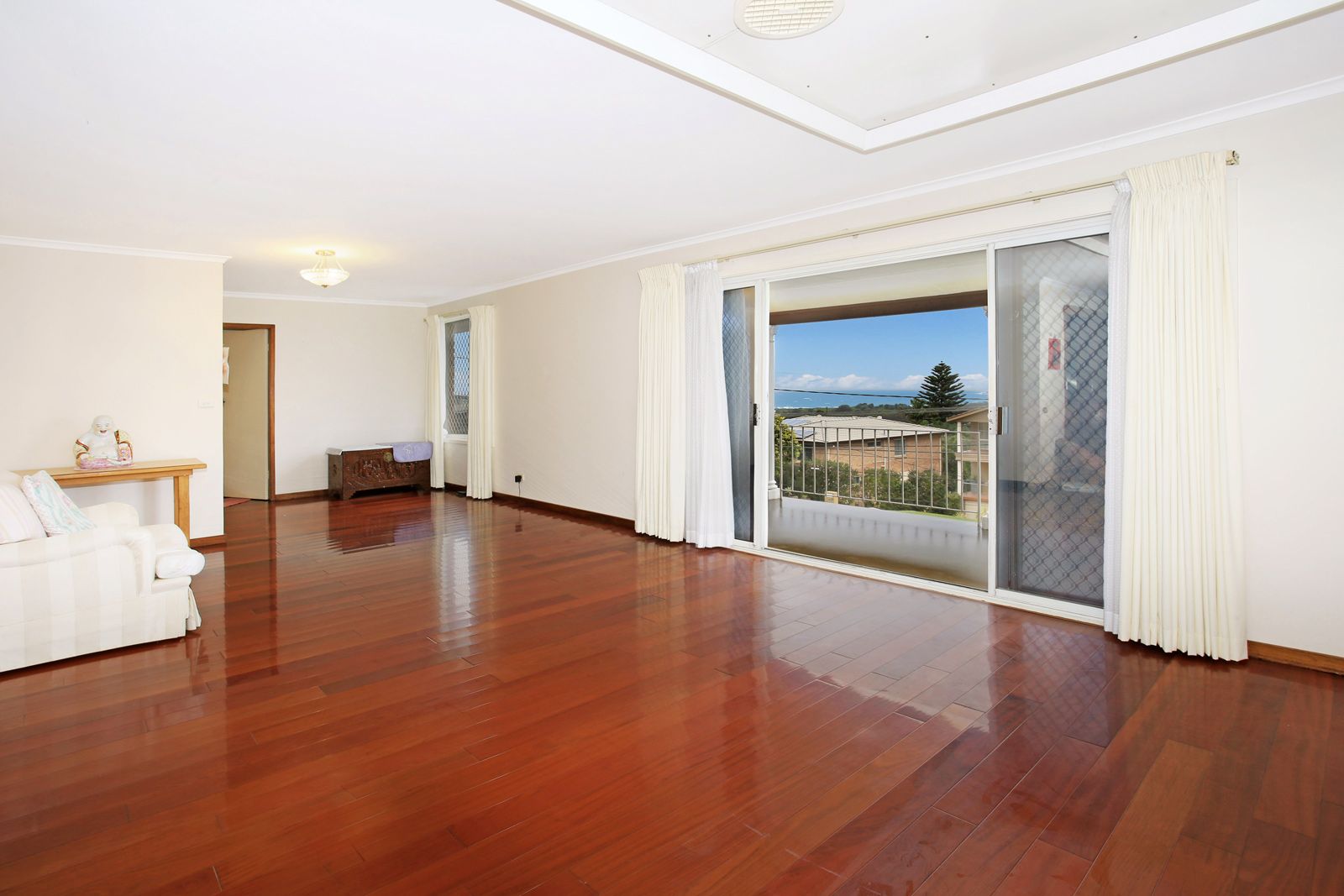 28 Coutts Cr, COLLAROY NSW 2097, Image 2