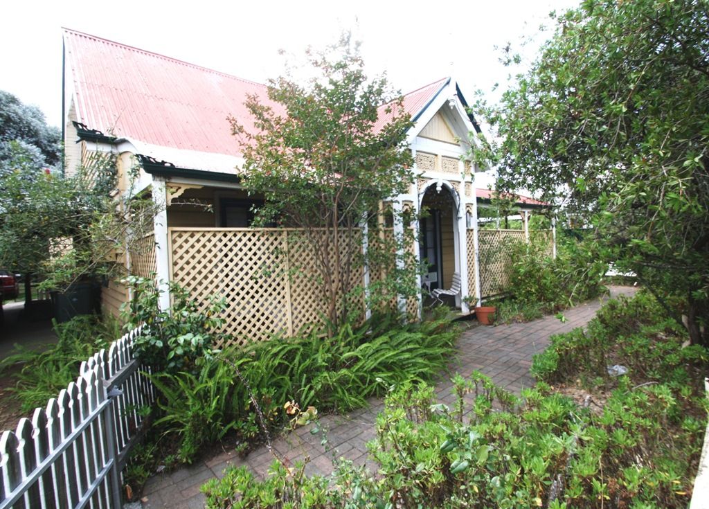 13 Guy Street, Warwick Property History & Address Research Domain