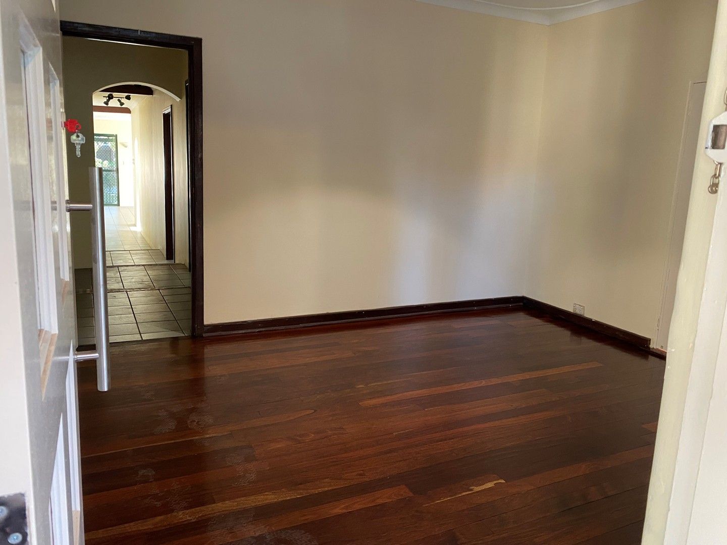 3 bedrooms House in 273 Wharf Street QUEENS PARK WA, 6107