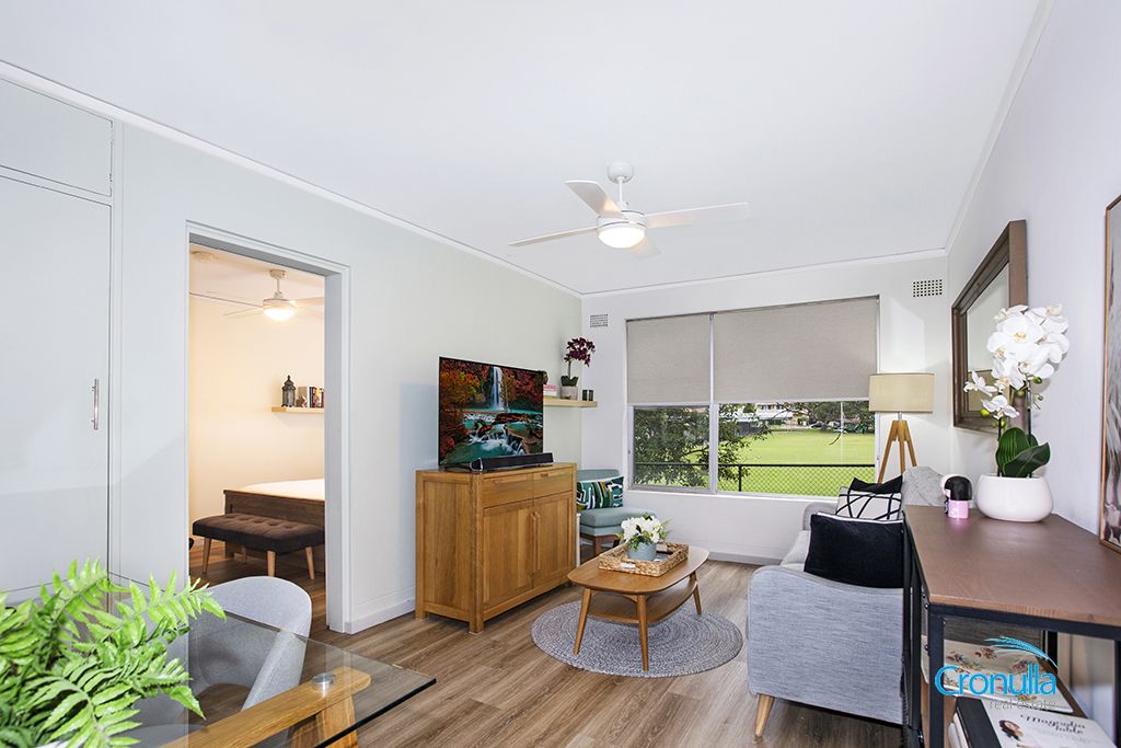 1 bedrooms Apartment / Unit / Flat in 14/53 Caronia Avenue WOOLOOWARE NSW, 2230