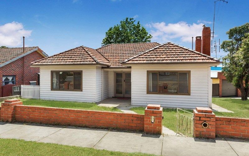 142 Gladstone Street, Quarry Hill VIC 3550, Image 0