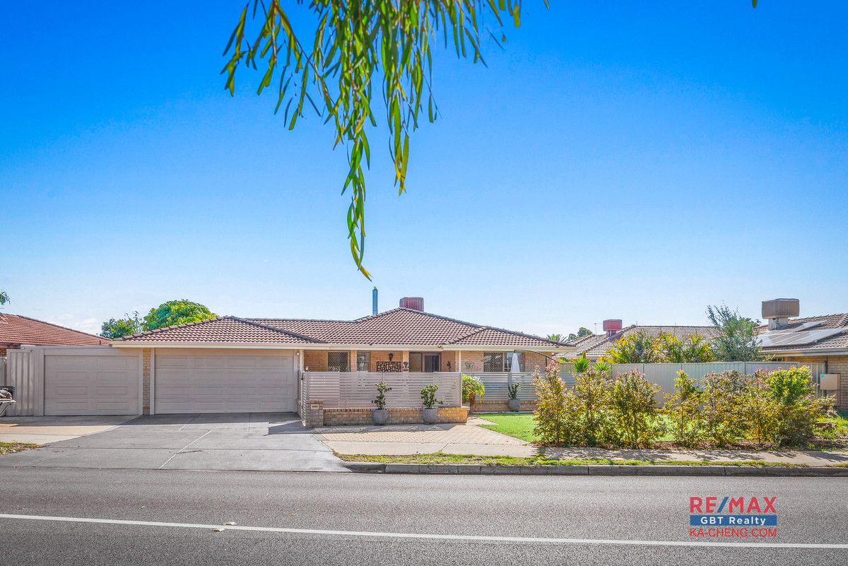 5 bedrooms House in 33 Telstar Drive MORLEY WA, 6062