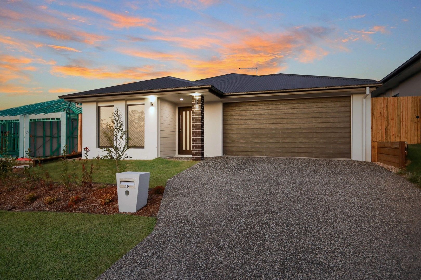 19 Sugar Maple Place, Park Ridge QLD 4125, Image 0