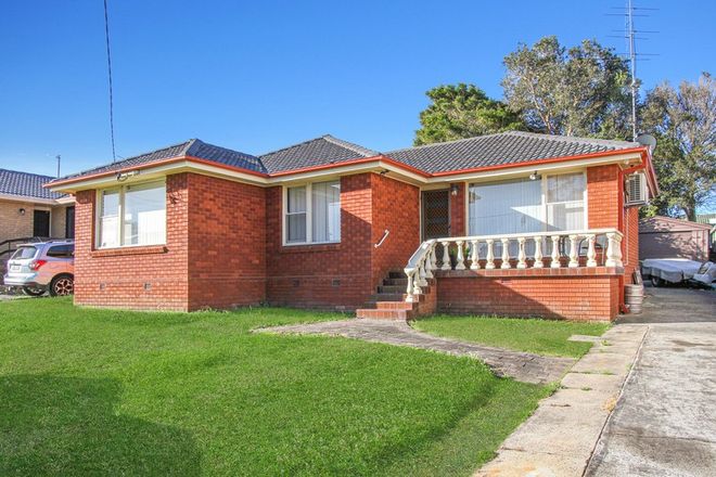 Picture of 18 Edgeworth Avenue, KANAHOOKA NSW 2530