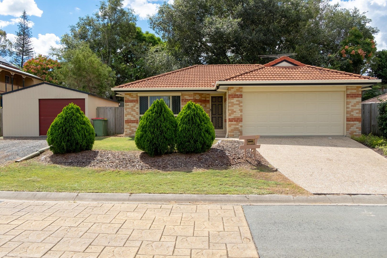 3 bedrooms House in 18 McDougall Close SILKSTONE QLD, 4304