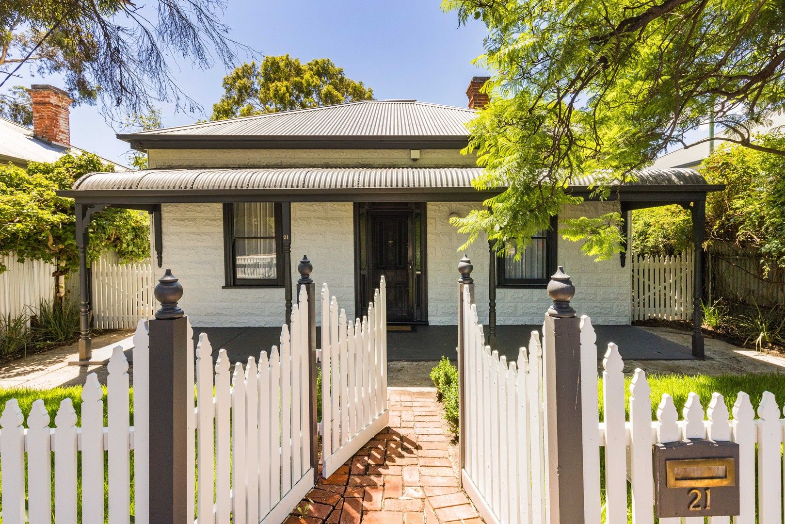 21 Albermarle Avenue, Trinity Gardens SA 5068, Image 0