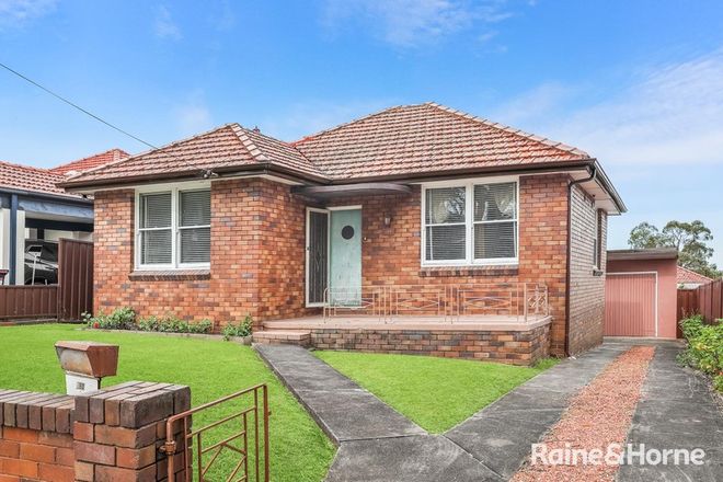 Picture of 180 Moorefields Road, BEVERLY HILLS NSW 2209