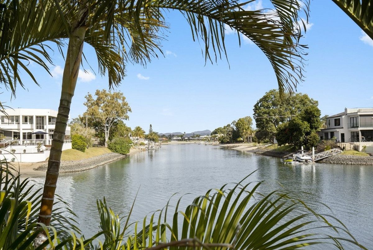 25 Pearl Key, Broadbeach Waters QLD 4218 - House For Rent - $995 | Domain