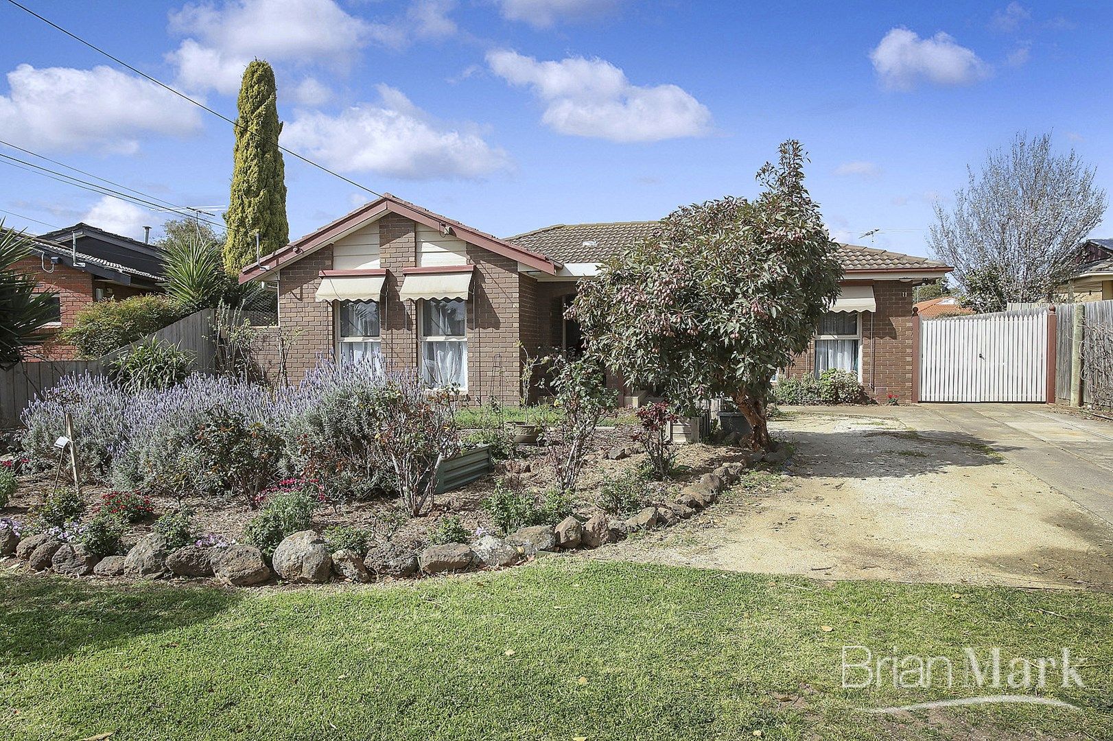 11 Stewart Drive, Werribee Property History & Address Research Domain