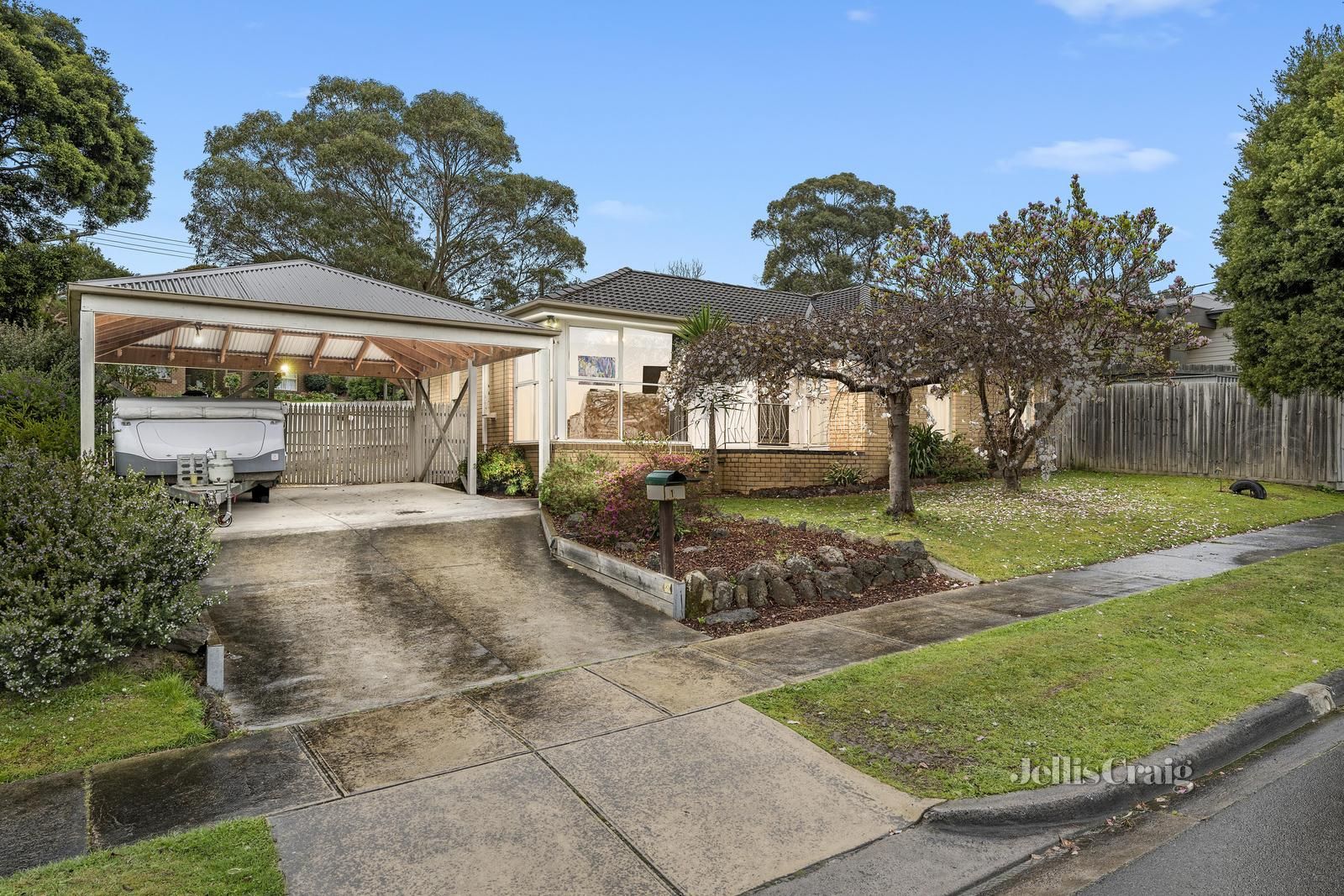 3 bedrooms House in 1 Tugun Road LILYDALE VIC, 3140