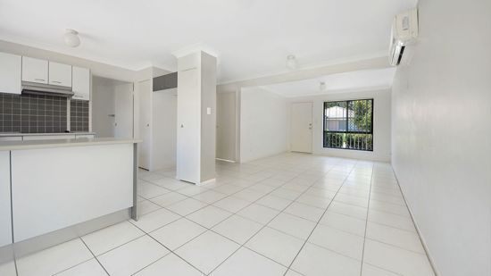 3 bedrooms Townhouse in 87/175 Fryar road EAGLEBY QLD, 4207