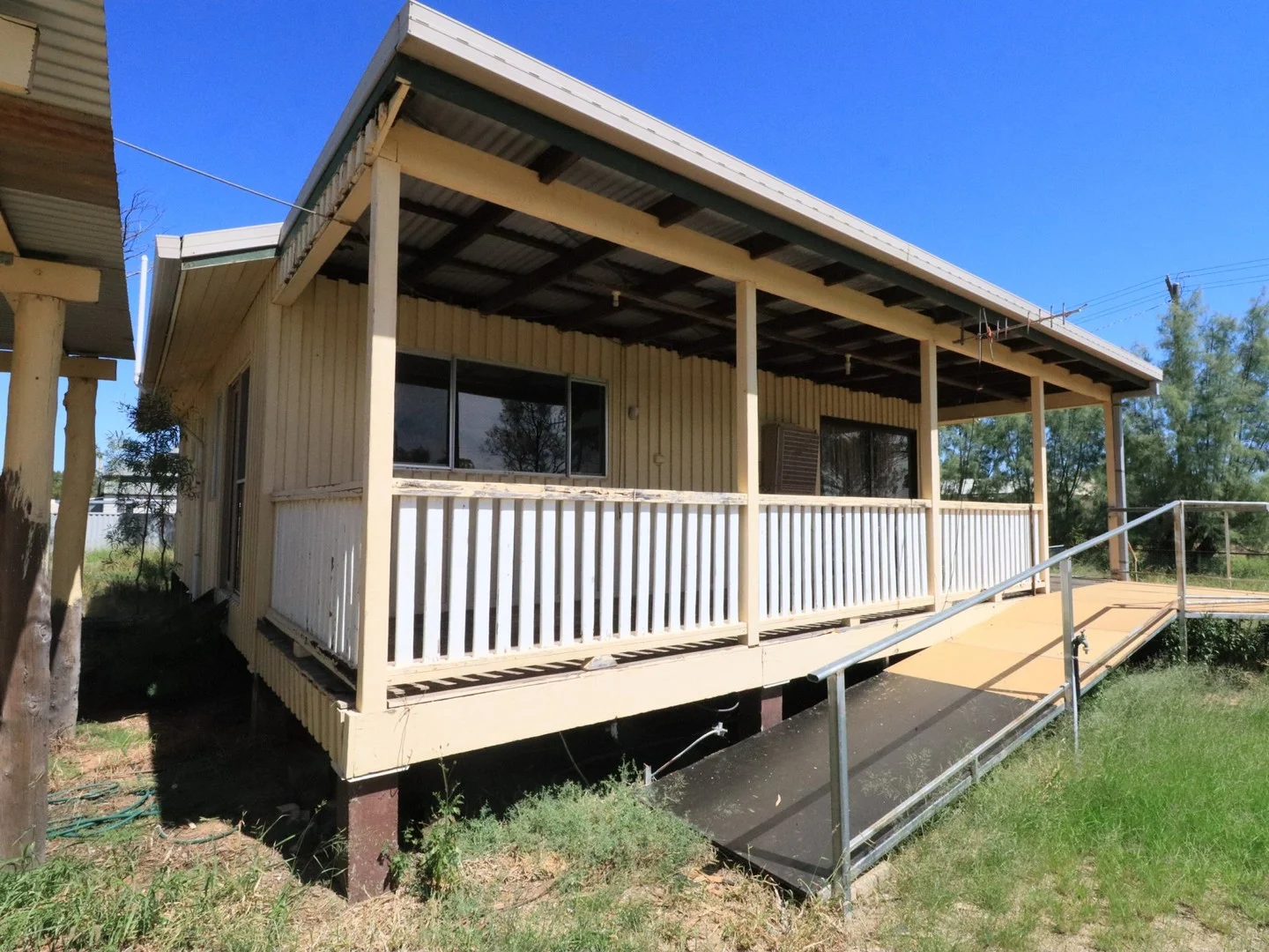 Primary image of 18 Flinders Street, Yuleba QLD 4427