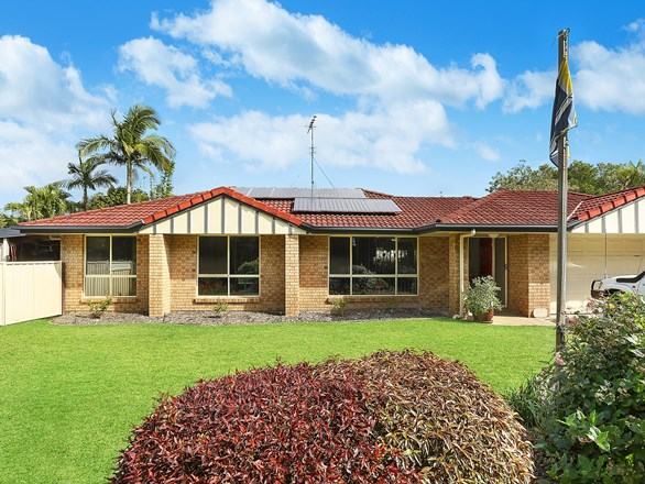 12 Mark Road West, Little Mountain QLD 4551