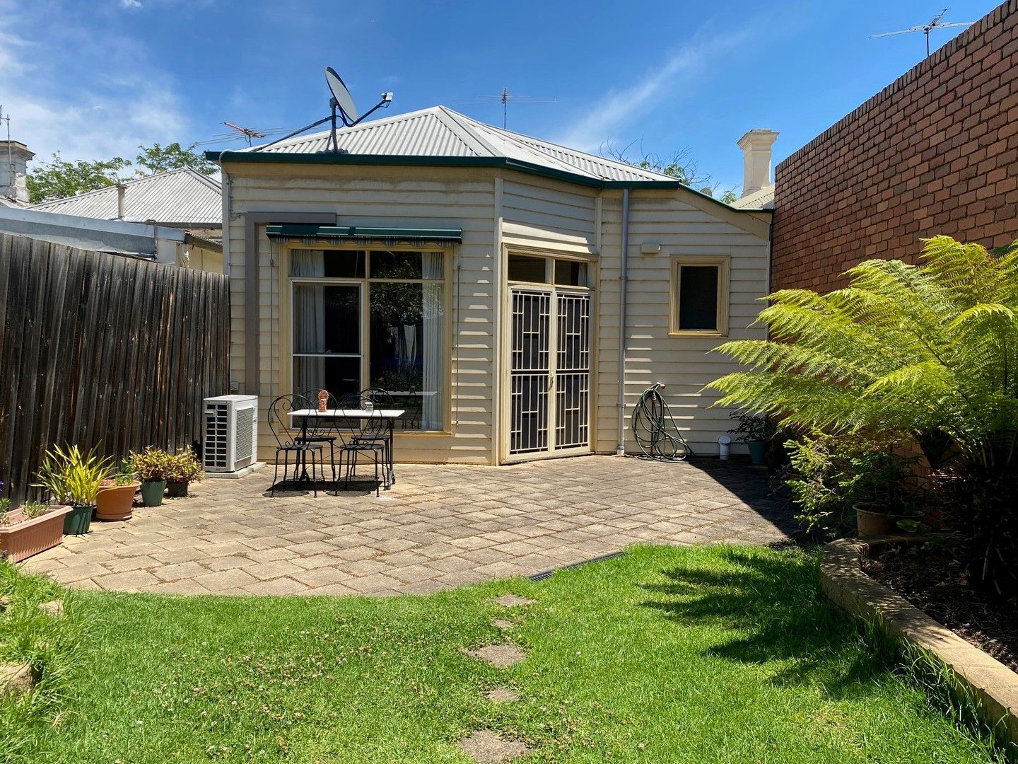 2 bedrooms House in 16 Brixton Street FLEMINGTON VIC, 3031