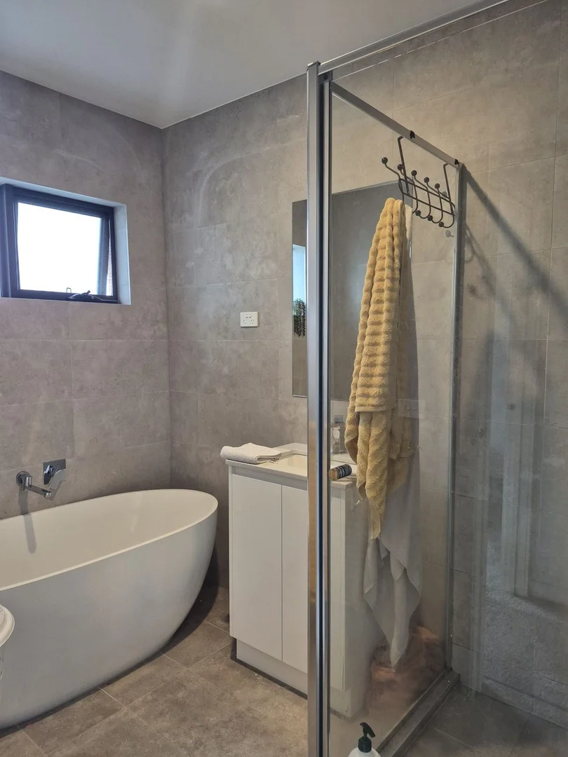 Additional image 5 of 2/6 Wesley Cl, Skye VIC 3977