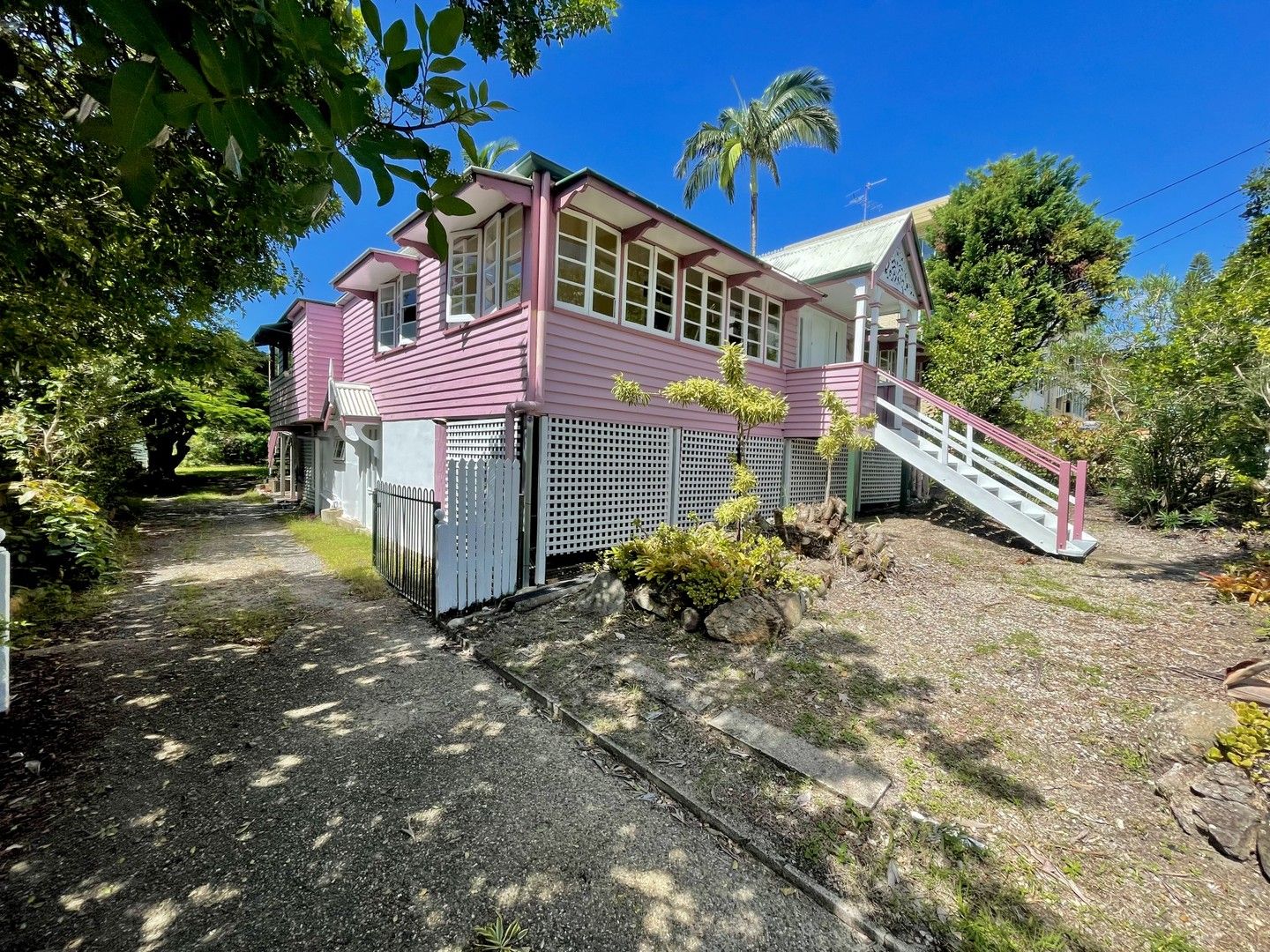 2 bedrooms House in 41 Albert Street KINGS BEACH QLD, 4551