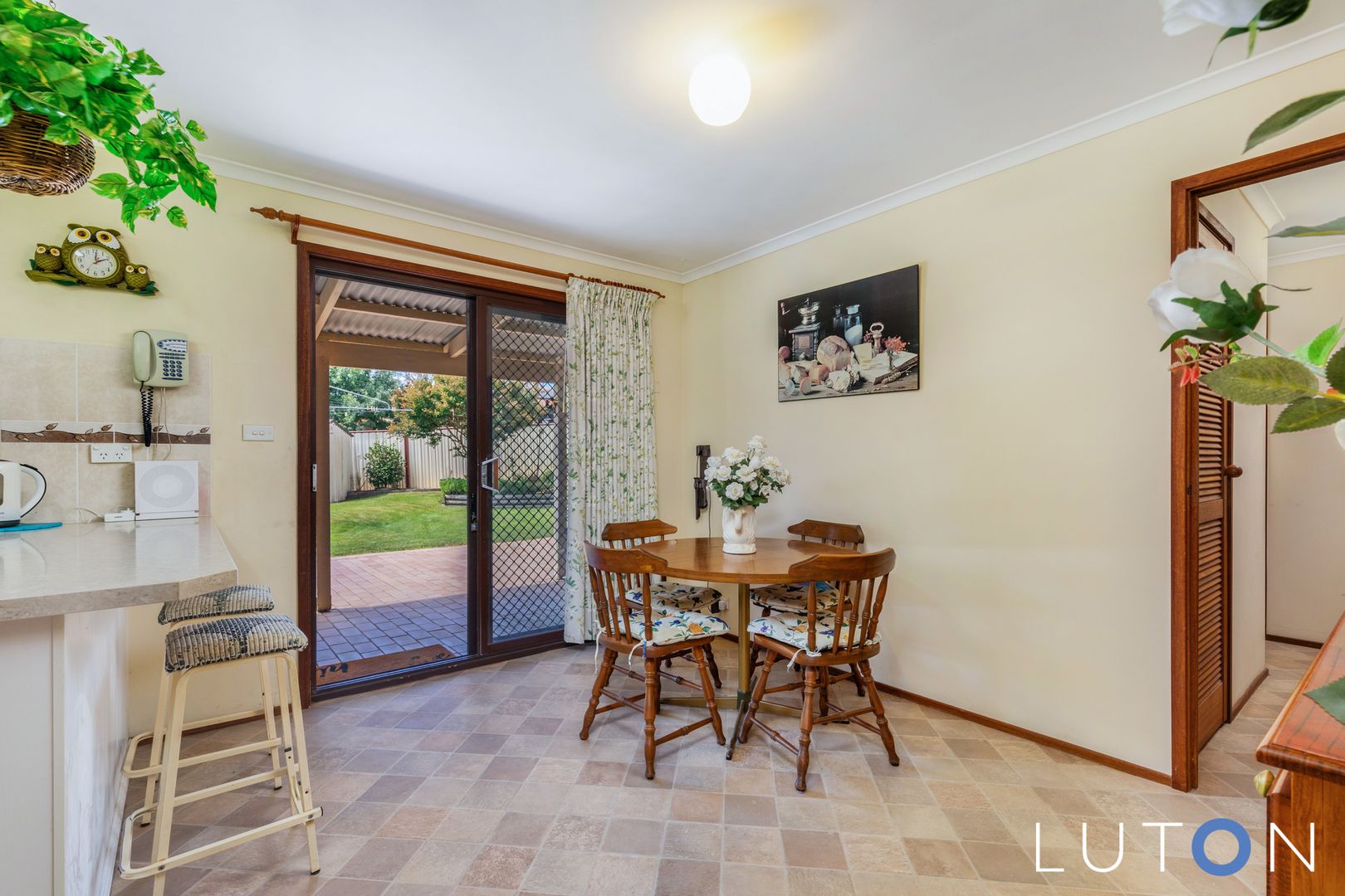 7 Phillimore Place, Charnwood ACT 2615, Image 2