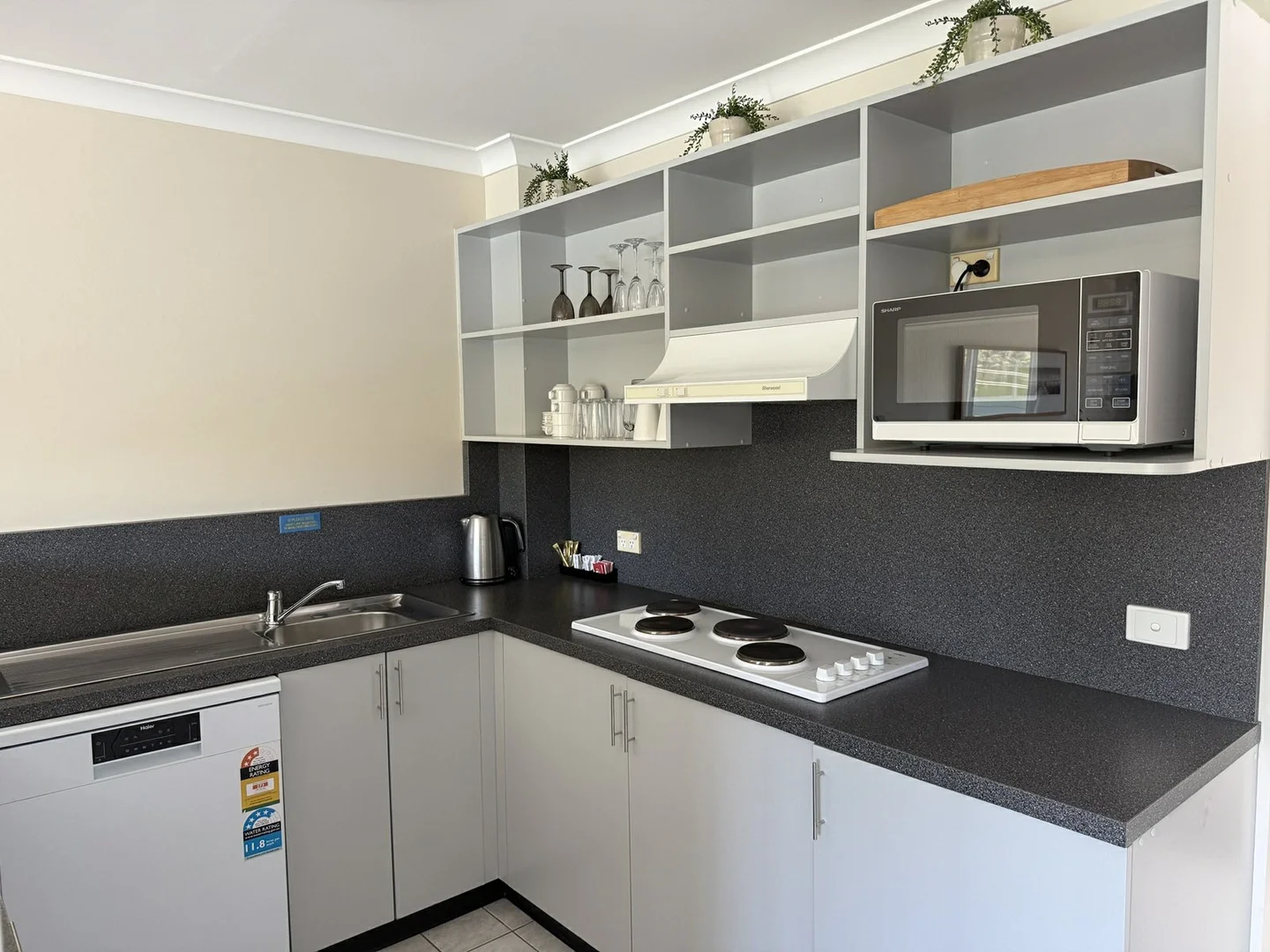 Additional image 10 of 3/142 Marine Parade, Lakes Entrance VIC 3909