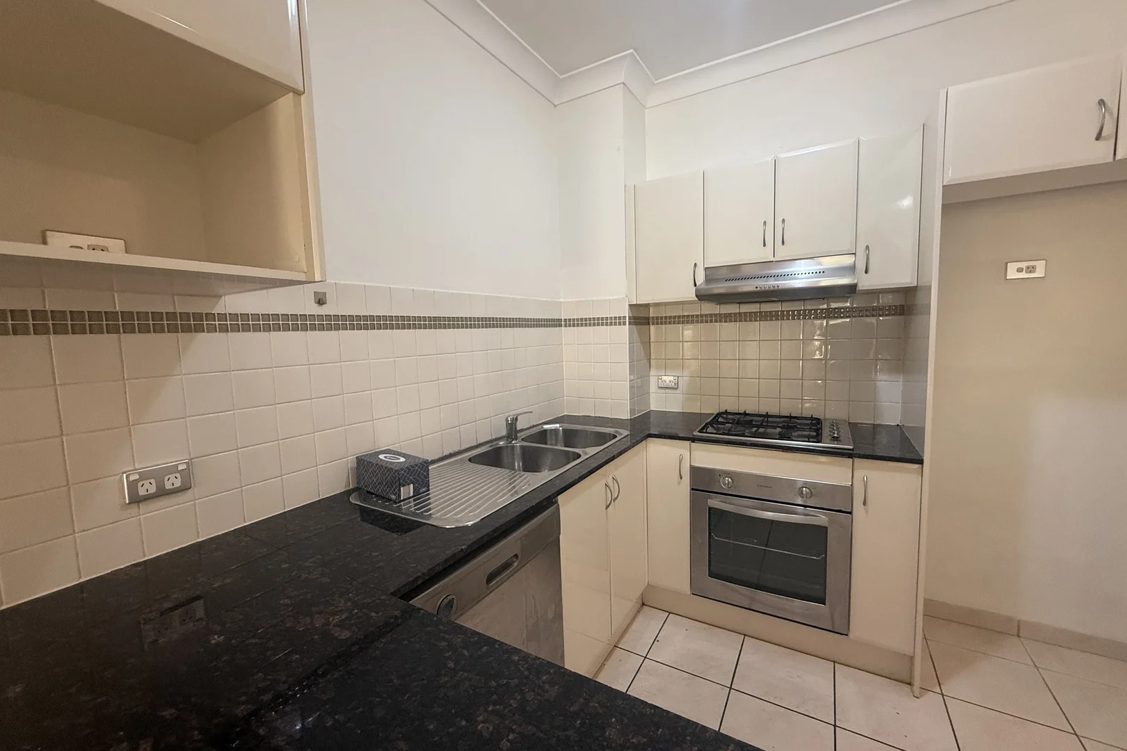 Additional image 8 of 7/8-10 Browne Parade, Warwick Farm NSW 2170