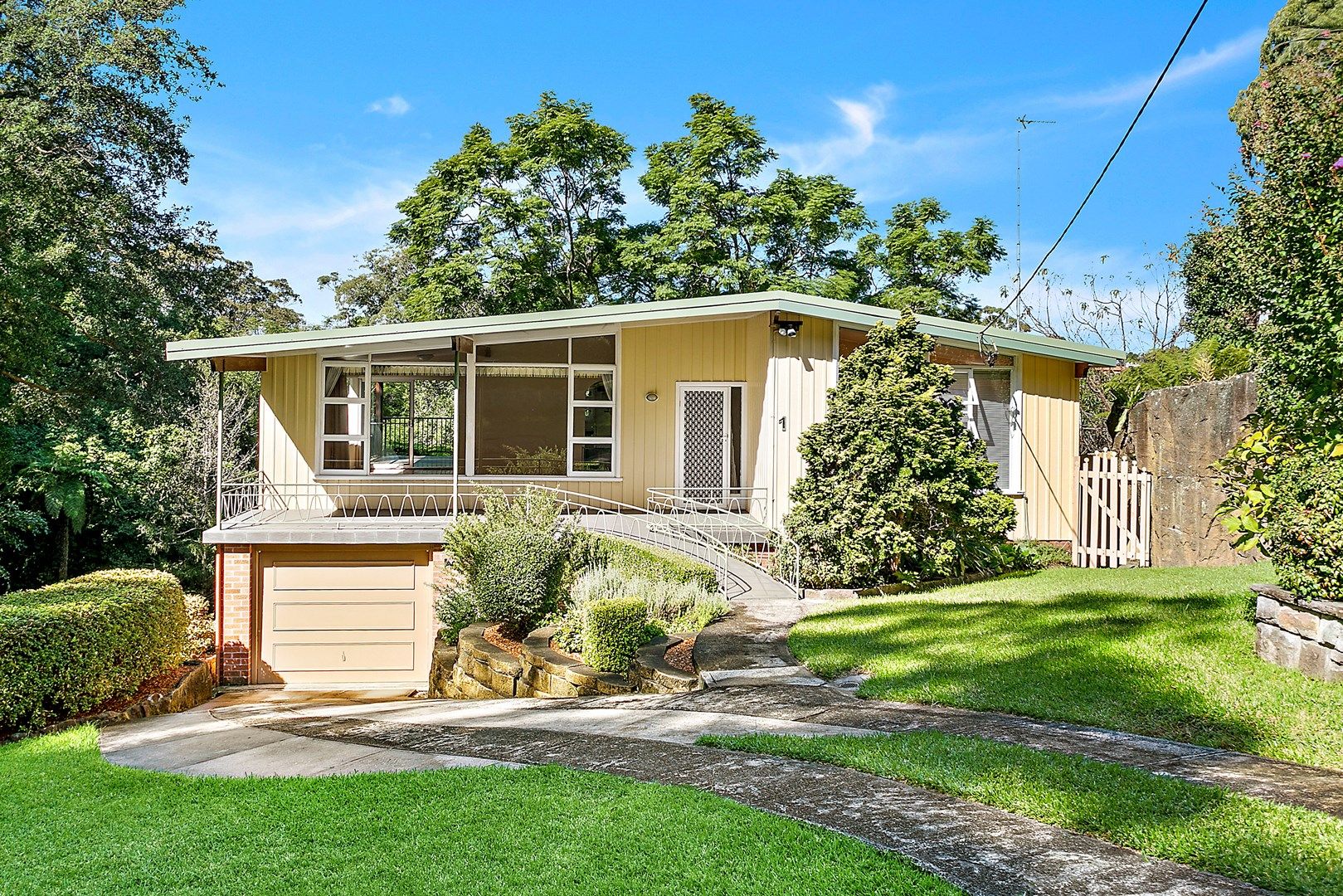 1 Balfour Road, Austinmer NSW 2515, Image 0