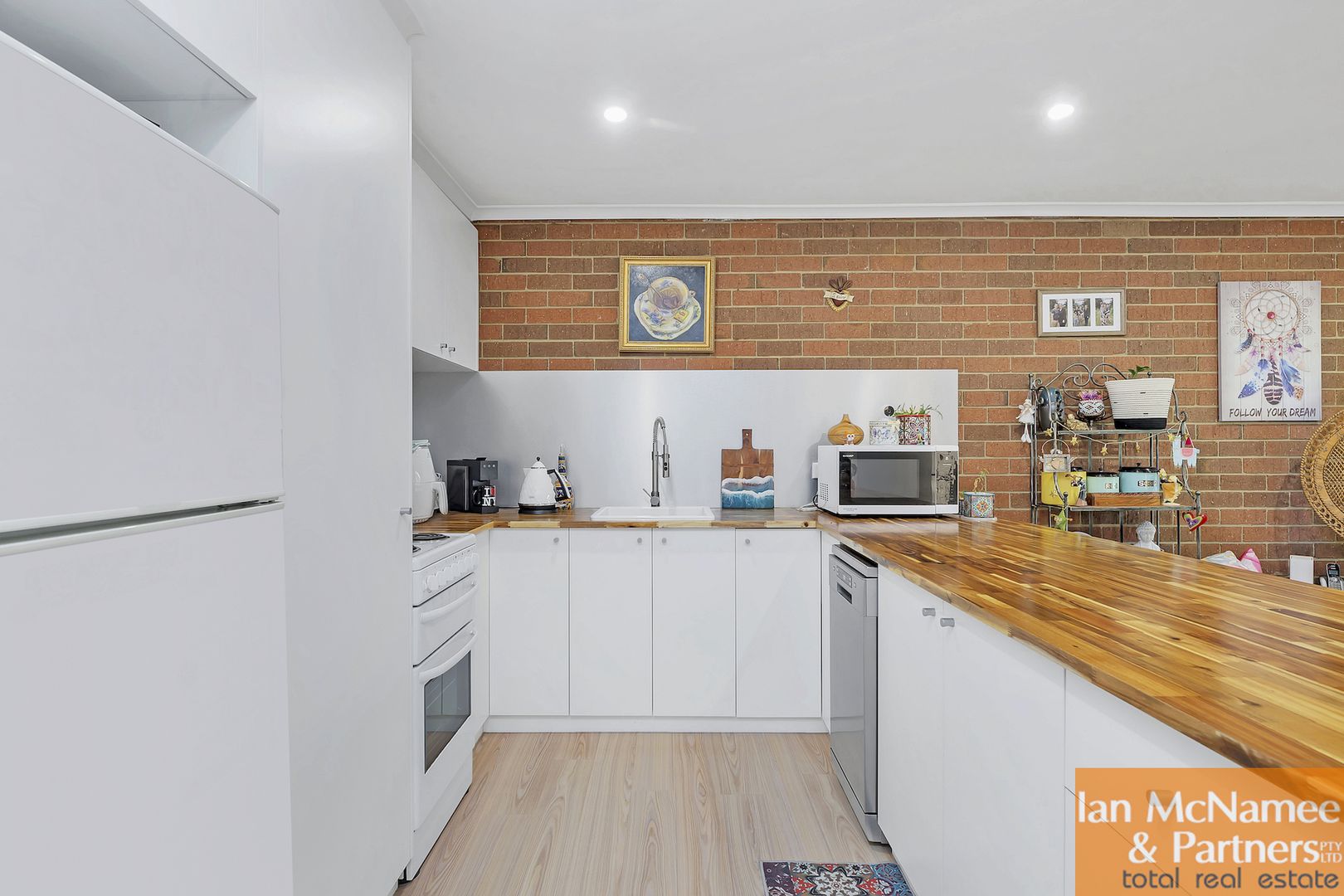 2/1 Doyle Place, Karabar NSW 2620, Image 2