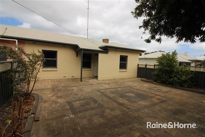 3 bedrooms House in 9 Dickens Street PORT LINCOLN SA, 5606
