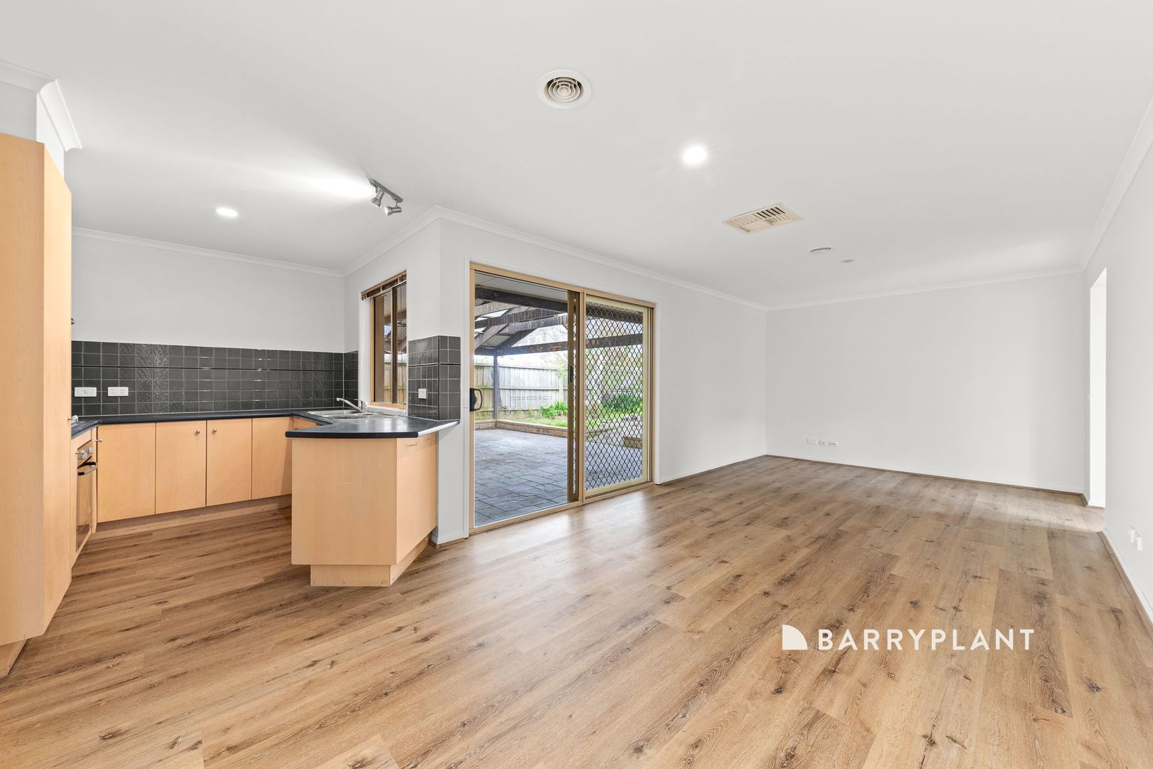 13 St Georges Road, Narre Warren South VIC 3805, Image 2
