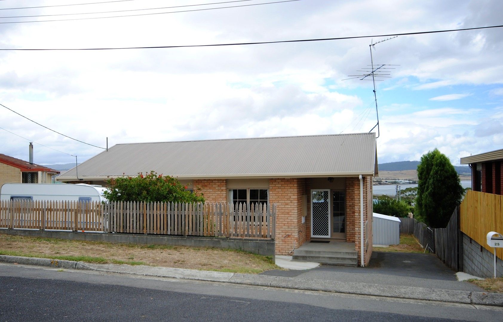 3 bedrooms House in 25 Second Avenue MIDWAY POINT TAS, 7171