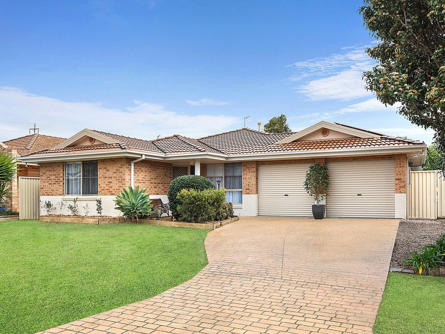 11 Namoi Court, Wattle Grove NSW 2173, Image 0