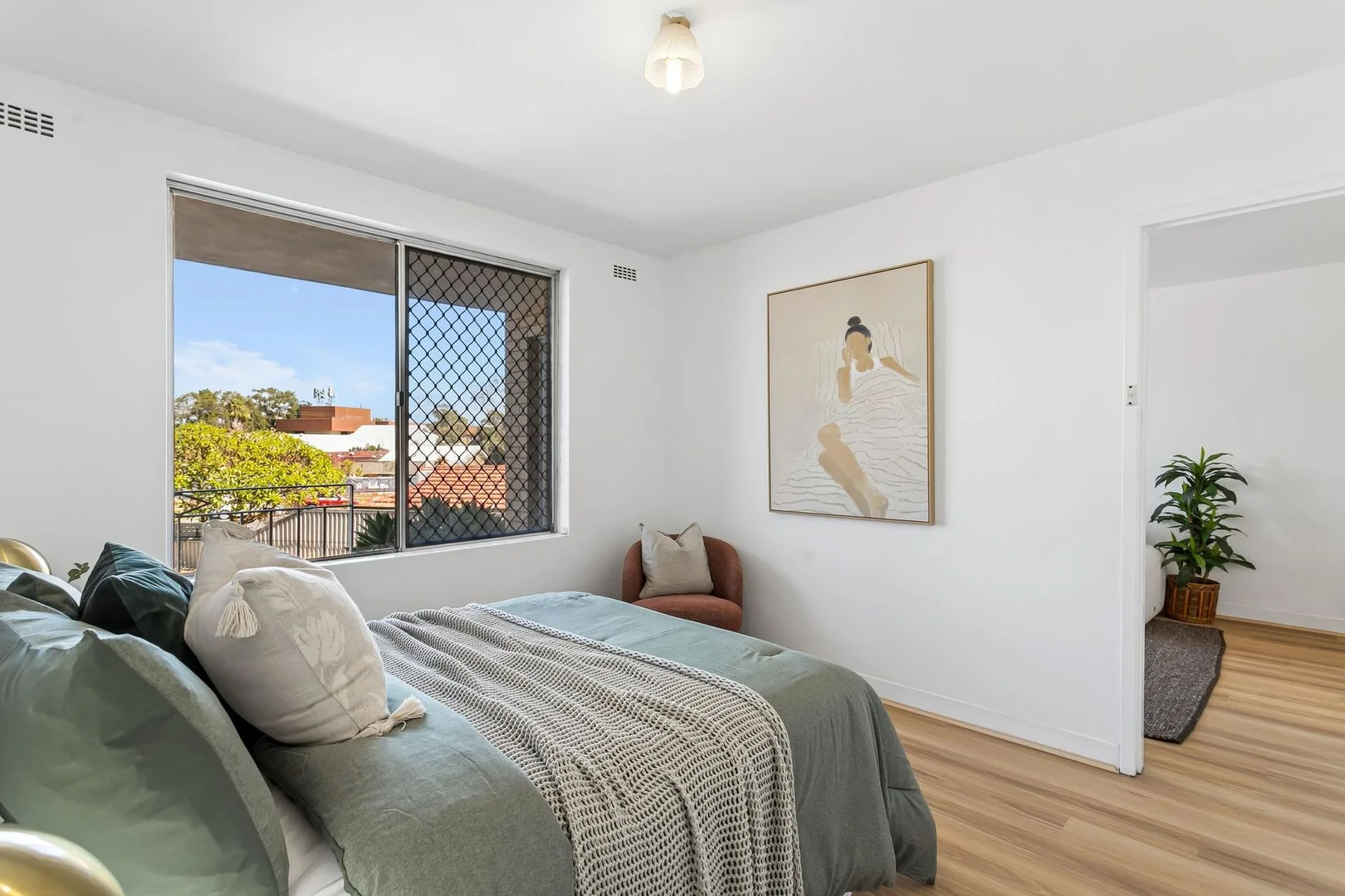 Additional image 11 of 2/35 Osborne Place, Stirling WA 6021