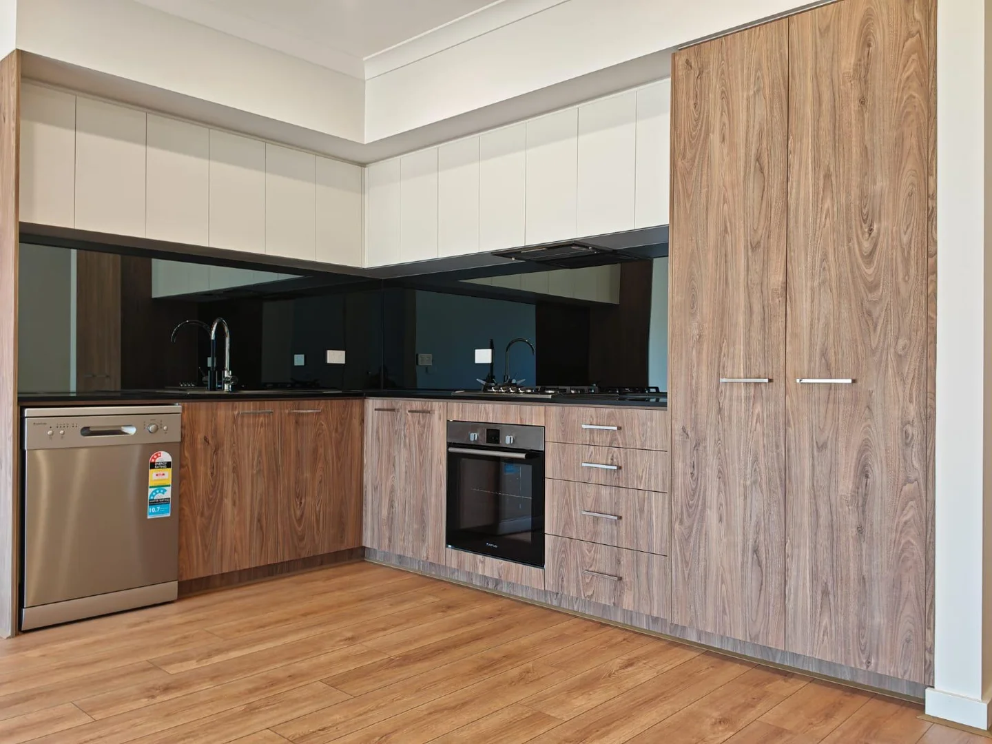 Additional image 2 of 33 Tolkien Drive, Mambourin VIC 3024