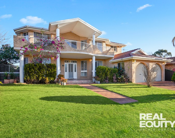 42 Banyule Court, Wattle Grove NSW 2173