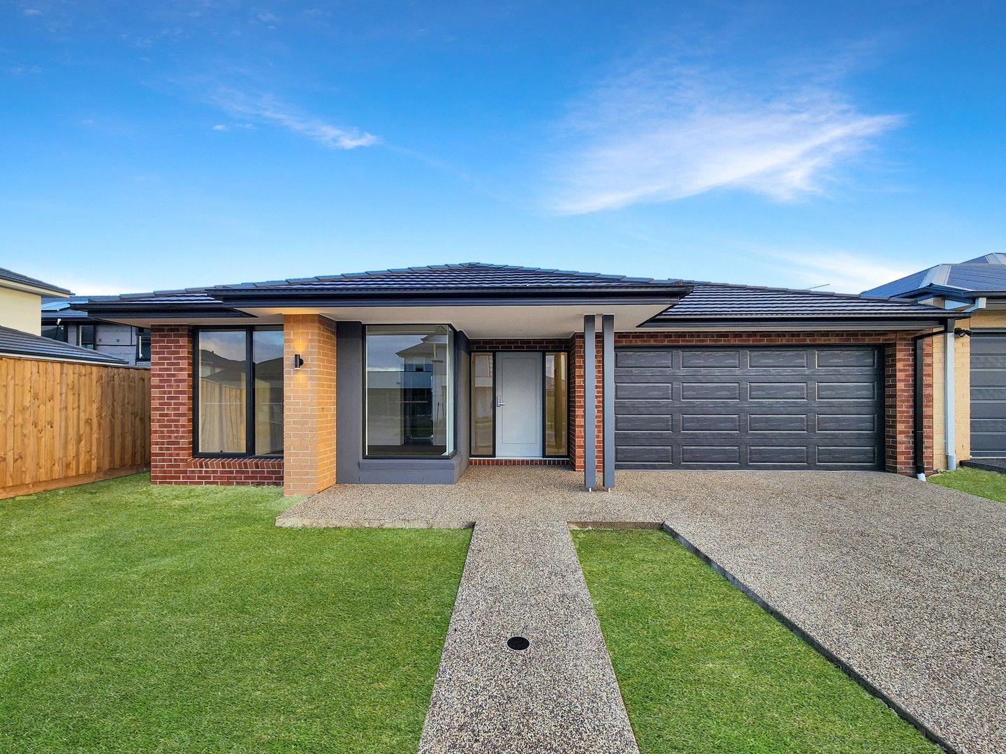 4 bedrooms House in 5 Inglenook Circuit ARMSTRONG CREEK VIC, 3217