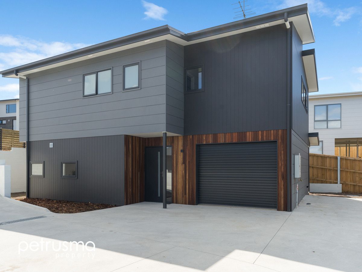 1&2/30 Estramina Drive, Oakdowns TAS 7019, Image 0