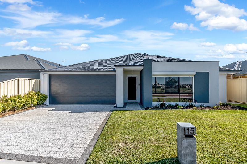 4 bedrooms House in 115 Eleanore Drive MADORA BAY WA, 6210
