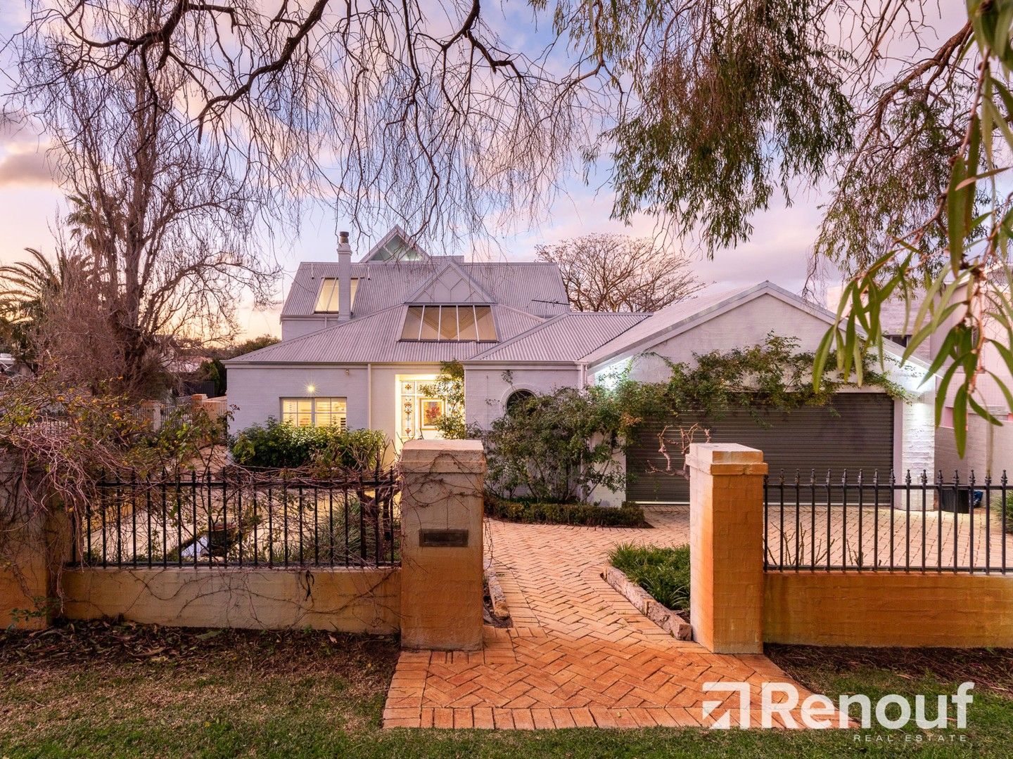 5 bedrooms House in 1 Brian Walker Lane SWANBOURNE WA, 6010