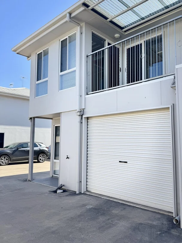 Additional image 17 of 2/19 OXLEY Drive, Moranbah QLD 4744