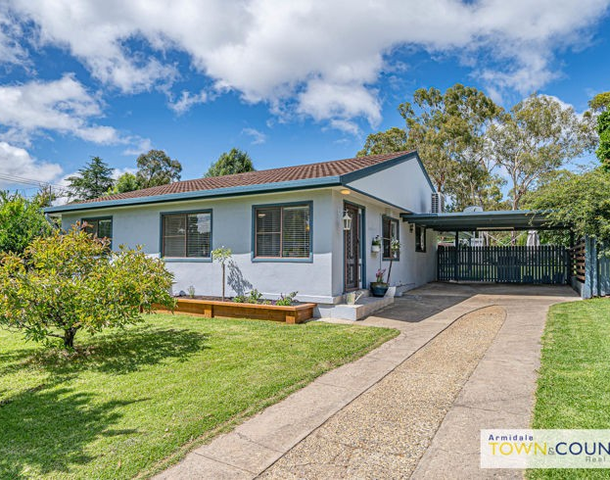 2 Merinda Place, Armidale NSW 2350