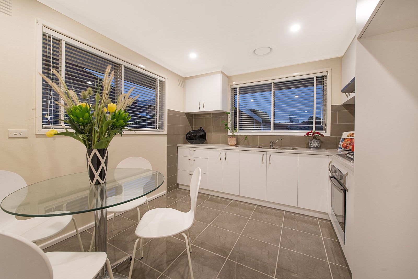 2 Barringun Crescent, Clayton South VIC 3169, Image 1